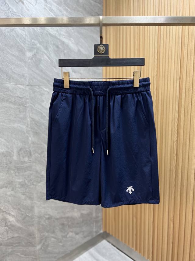 Descente 2025 Spring/Summer new arrivals, three-standard, complete shorts. Great