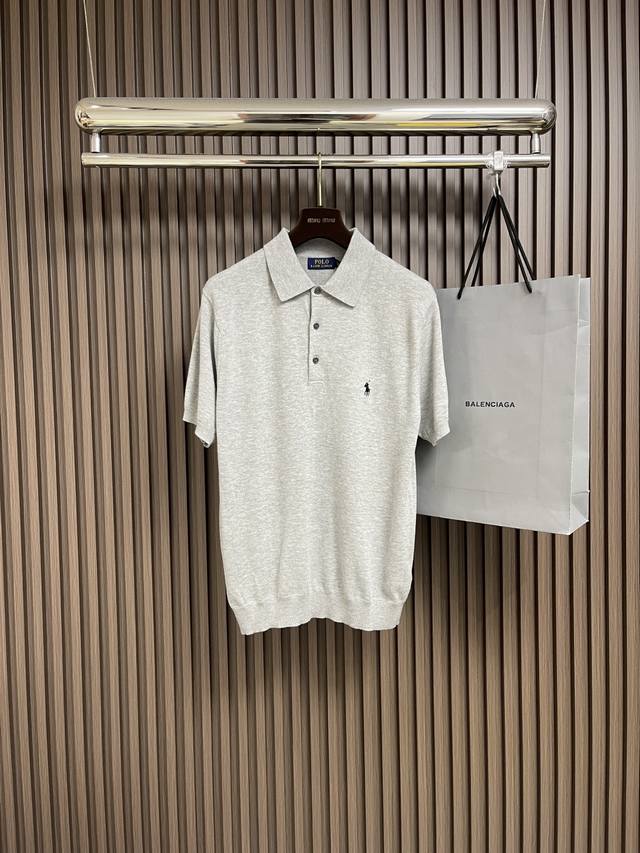 Palph Lauren's men's knitted polo shirt is simple yet stylish. As a classic piec