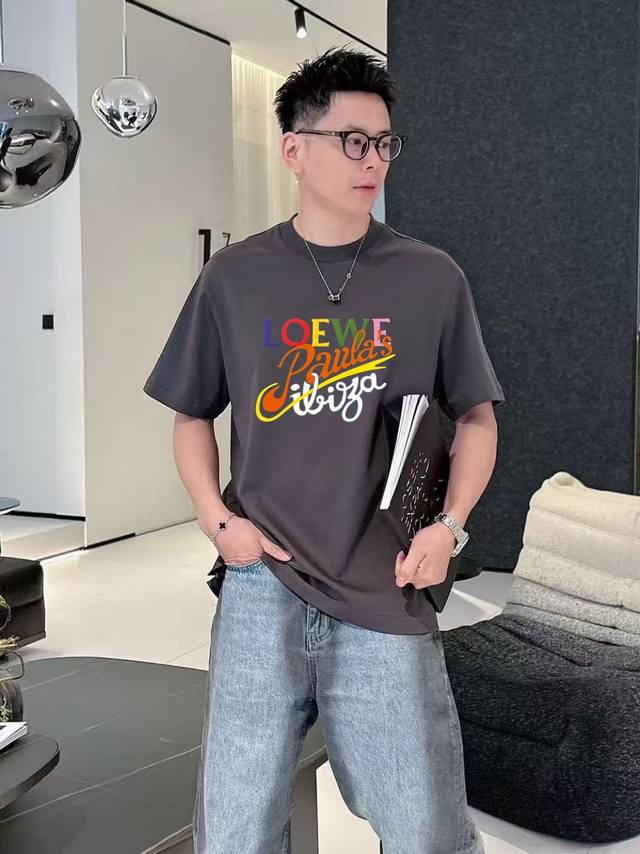 Loewe Short-Sleeve Collection Season: Spring/Summer 2025 Colors: Black, White, G