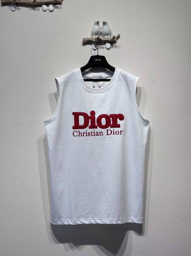 Dr 3D carved letter vest