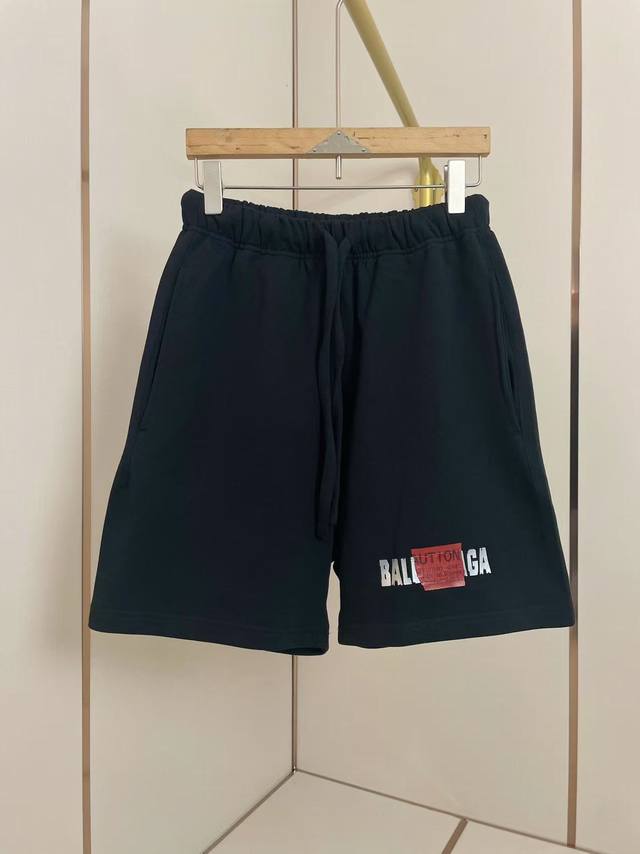 Balenciaga 2025 new block letter shorts can be paired with the same series T-shi