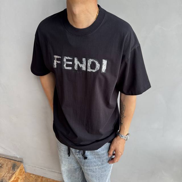 Fd summer short-sleeve top is made of high-quality cotton fabric, skin-friendly