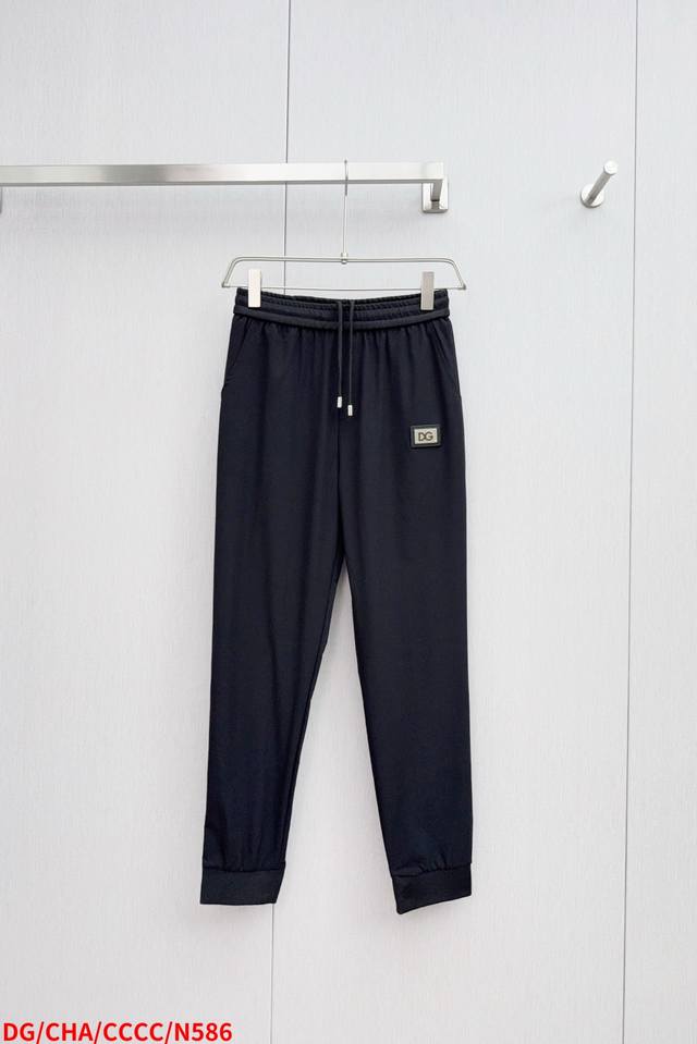 N586 Dg Dolce & Gabbana's new 2025 Spring/Summer drawstring pants are a premium