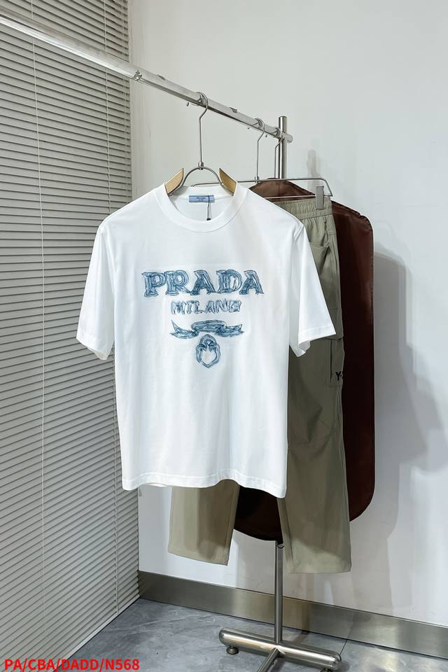 N568 Pa Prada 1955 Spring/Summer new round neck T-shirt, the latest short-sleeve