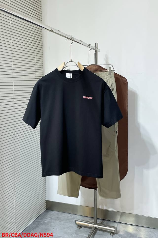 N594 Br Burberry's 1955 Spring/Summer new round neck T-shirt, the latest short-s