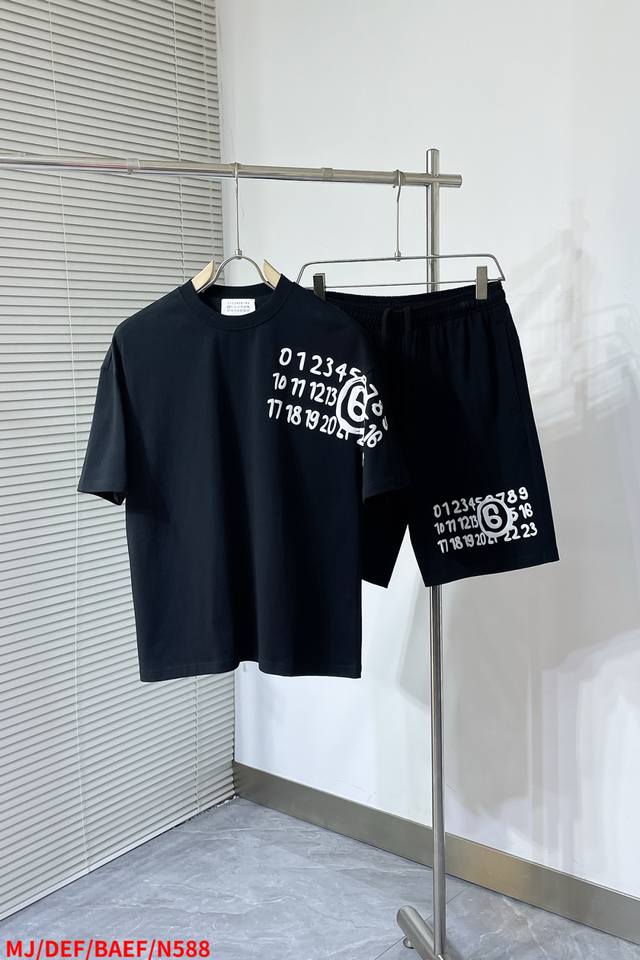 N588 Mj Margiela's latest 2025Ss heavyweight round-neck short-sleeve top, made f