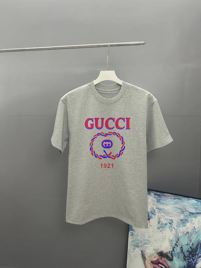 Gucci 2025 Spring/Summer Classic Print Round Neck Short Sleeve T-shirt Made of 2