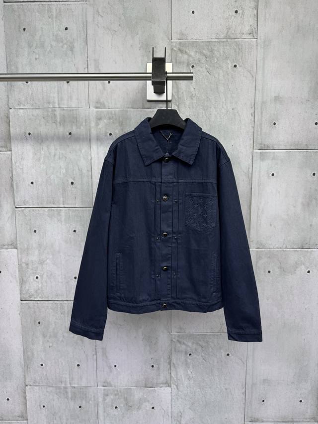 Louis Vuitton's new 25Ss Type II denim jacket features classic pleating on the f