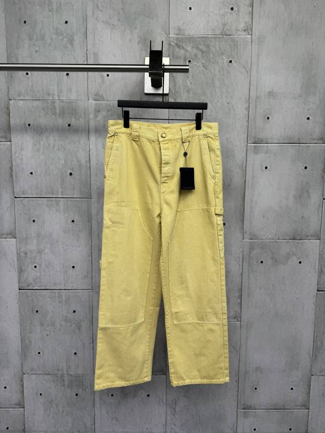 Louis Vuitton's new 25Ss Type II jeans feature classic pleating at the front and