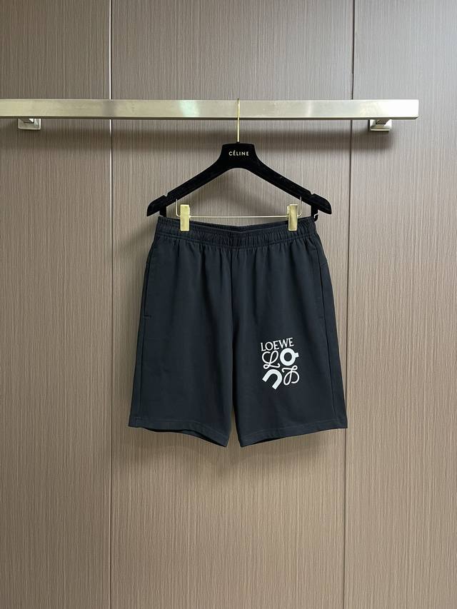Loewe x On collaboration shorts. Unisex, this pair is a stylish pair. Delicate b