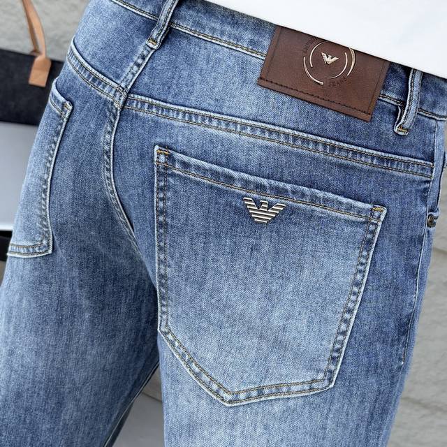 Ama's new spring/summer 2025Ss men's jeans are made from imported denim fabric,