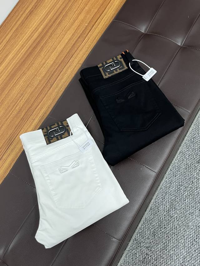 Fendi 2025Ss Year of the Snake Summer New Year jeans. 1:1 original production, p