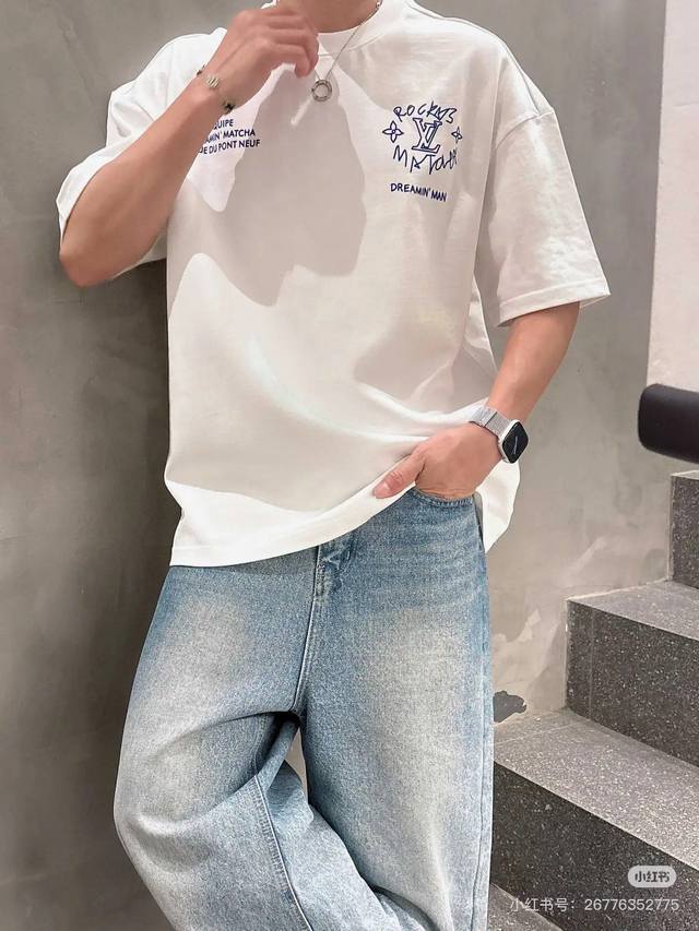 short-sleeved T-shirt, made from 260g double-yarn plain-woven cotton fabric, wit