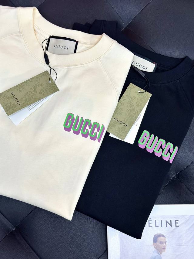 Gucci 2025 Spring/Summer new short-sleeved T-shirt, featuring the original, embo
