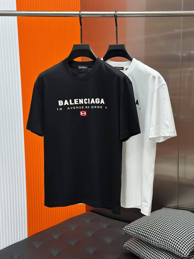 Balenciaga's high-quality, latest 2025 short-sleeved T-shirt is a stylish and ca