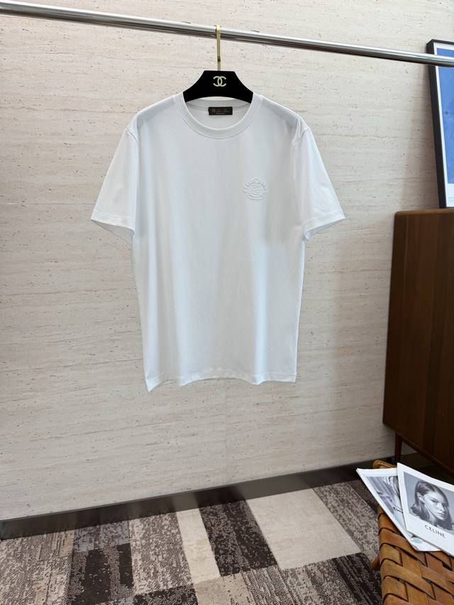 Lp. 2025 Spring/Summer new short-sleeved T-shirt features vibrant and shiny colo