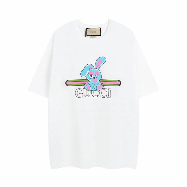 Available year-round. Gucci's bunny-print cotton short-sleeve top is made from 2