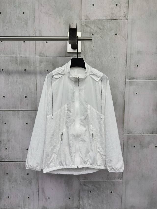 Louis Vuittou 2025 new hooded sun protection jacket, custom-made from imported Y