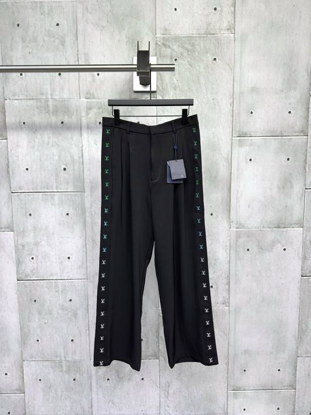 Louis Vuitton gradient ribbon embroidered logo casual suit pants are made from 7