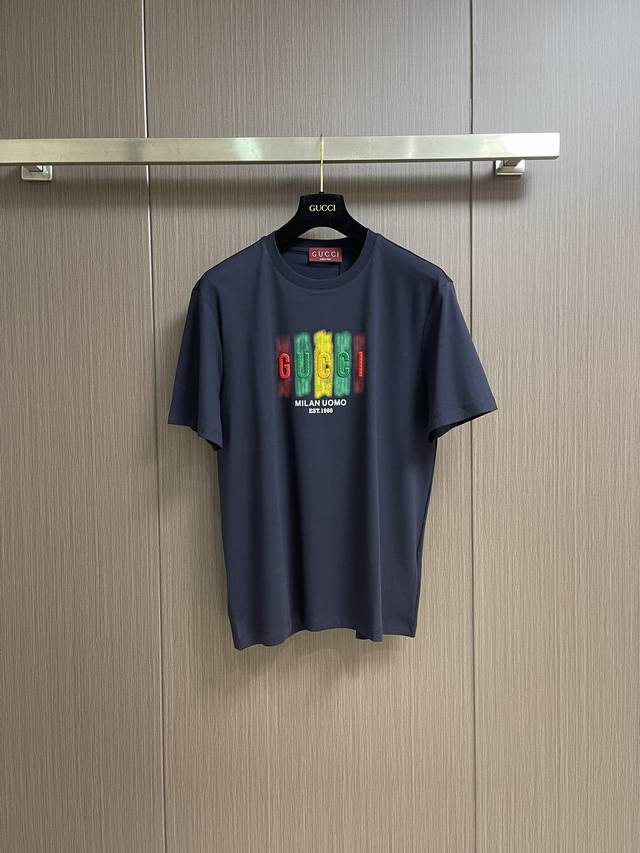 Gucci 2025Ss short-sleeved T-shirt with a chest logo and letter print. Made of h