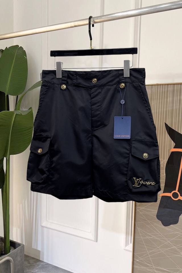 Lv 2025Ss new summer casual shorts, original from the counter. A classic luxury