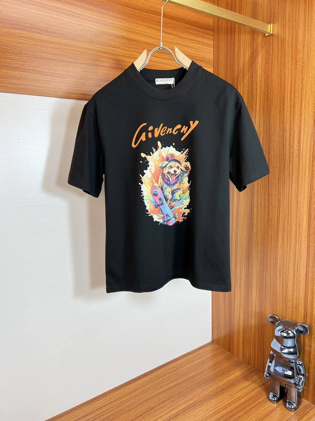 Give Givenchy 2025 Spring and Summer New Arrival Three Labels Complete Round Nec