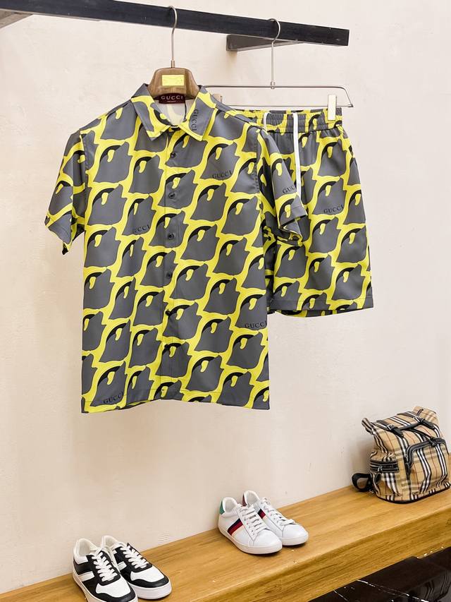 Yichen 2025 summer new Gucci printed lapel short-sleeved shirt set, a high-end v