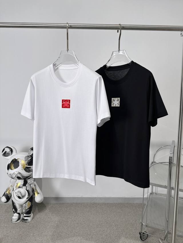 Oukai High-quality new T-shirt, available now on the official website. Perfectly