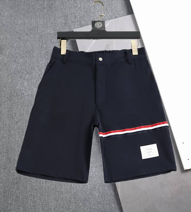 Zhen Tb Tom B. Braun's latest high-quality summer casual shorts. Made of plain,