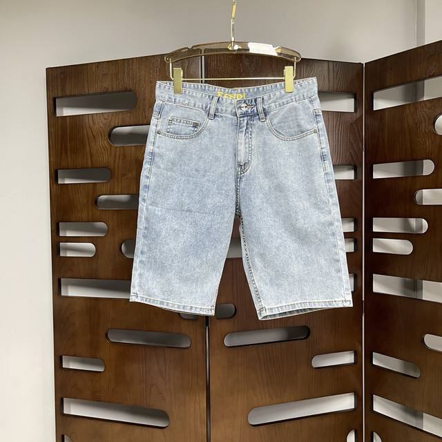 Ai P. Fendi's new Spring/Summer 2025 collection! Available now on the official w