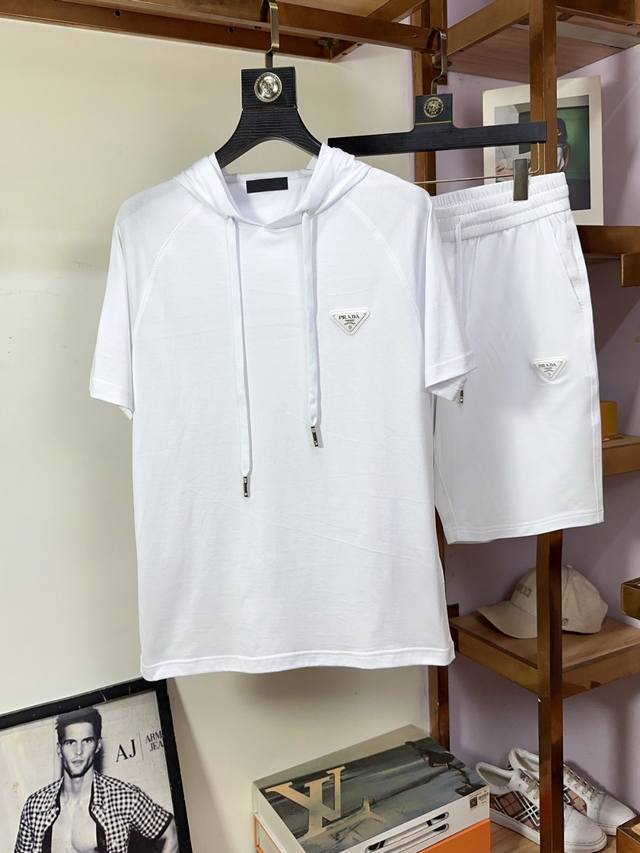 Mos Prada exclusive new men's stylish crew neck short-sleeved shorts set, trendy