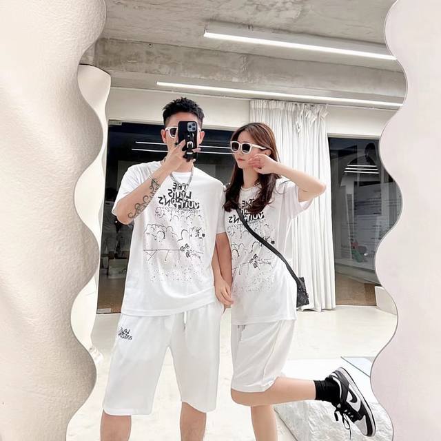 Mos A set of Lss latest spring and summer styles, unisex, classic design short-s