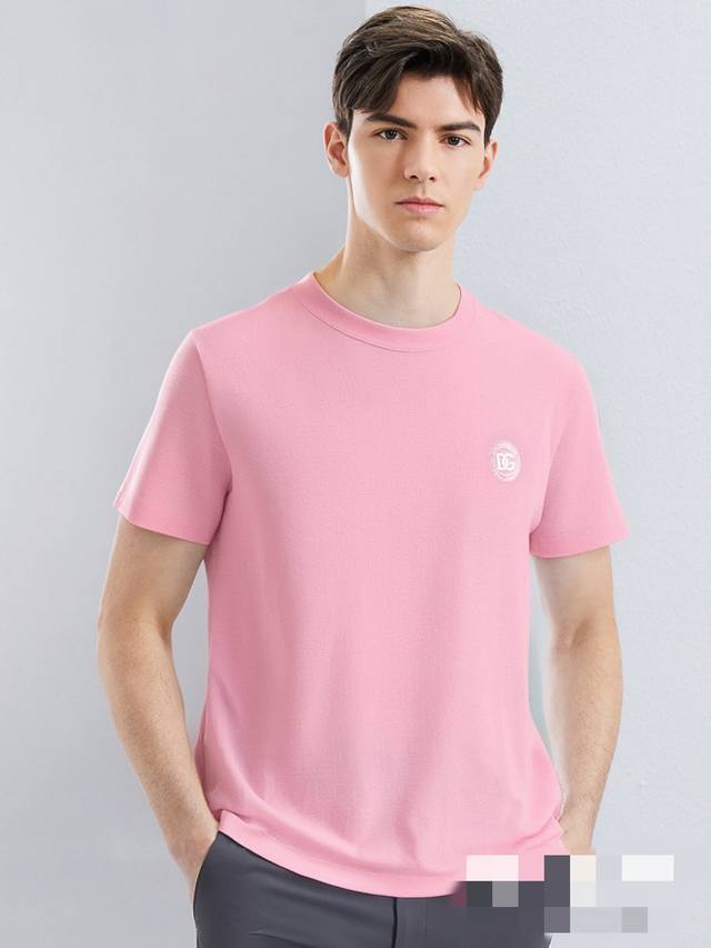 Oukai's top-quality new round-neck short-sleeved T-shirt features the latest log