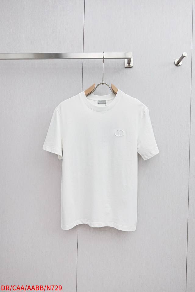 N729 Dr. Dior's new Spring/Summer 2025 collection, a round-neck outerwear T-shir