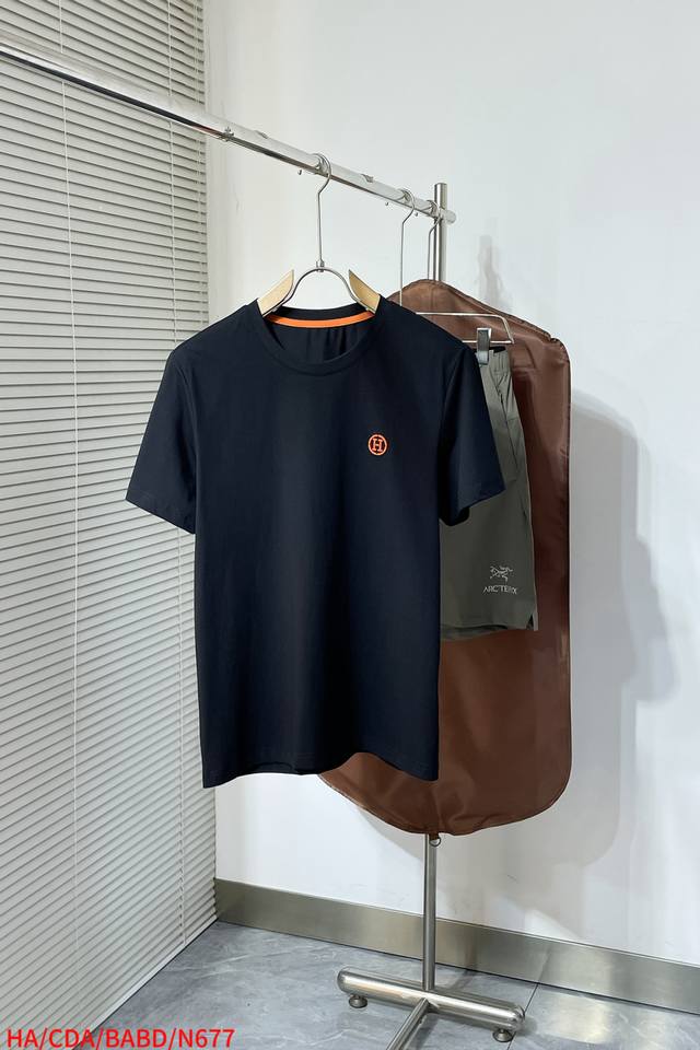 N677 Ha New Hermes, the latest men's round neck short-sleeved shirt for spring a