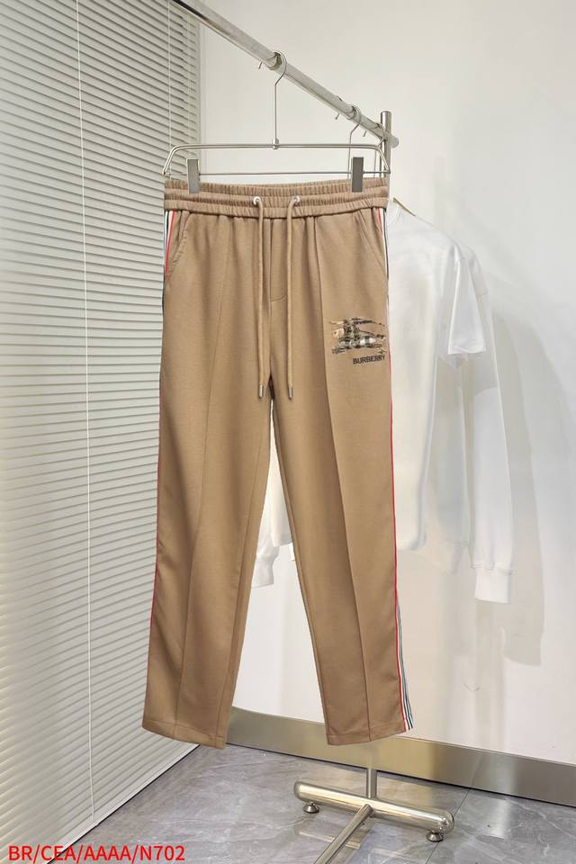 N702 Br Burberry 2025 Spring/Summer new fashion collection, featuring a unique p