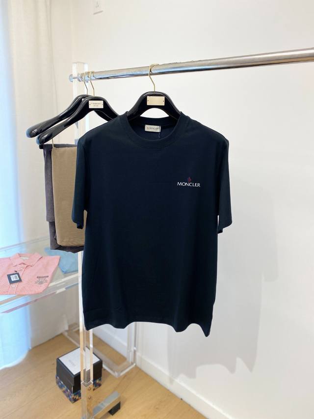Monogram, new short-sleeved T-shirt, handsome and fashionable, with top-notch pr