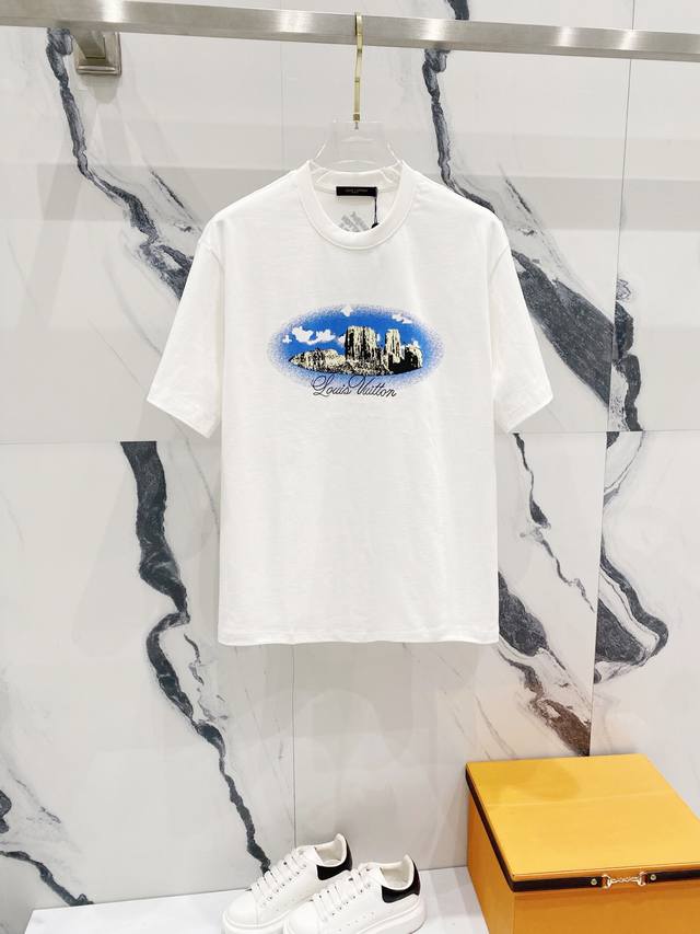 Louis Vuitton 320g round neck short-sleeved T-shirt with catwalk design and isla