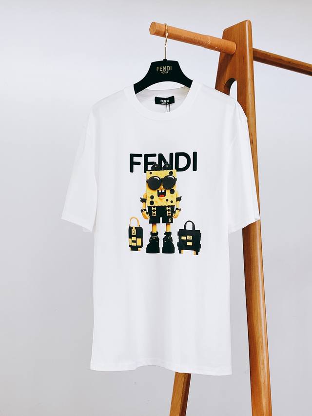 Fendi's new cartoon-printed 2025 Spring/Summer T-shirt. A trendy SpongeBob Squar