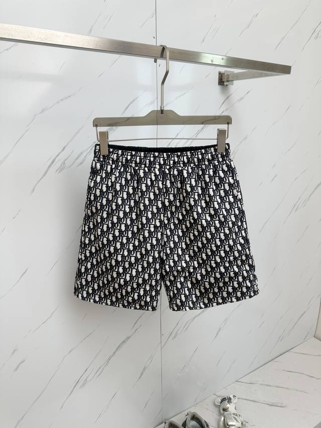 Dior double-sided new counter model, high-end custom shorts. Custom fabric feels