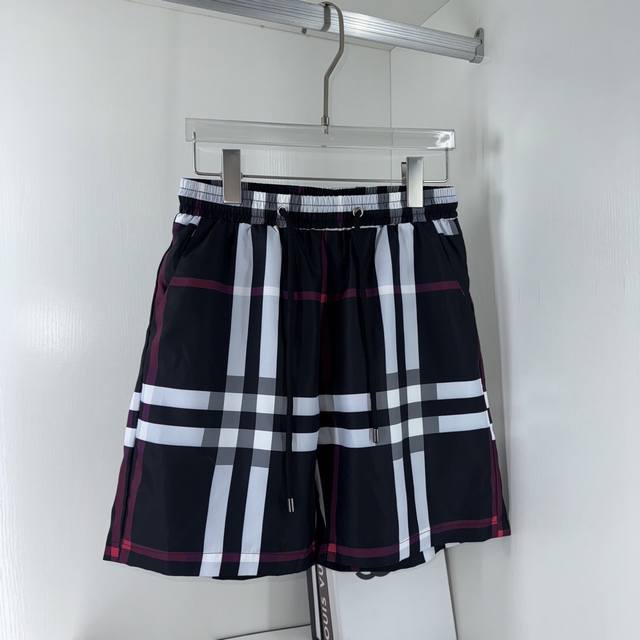 Burberry Bbr, official catwalk model LNS popular beach shorts full of floral pat