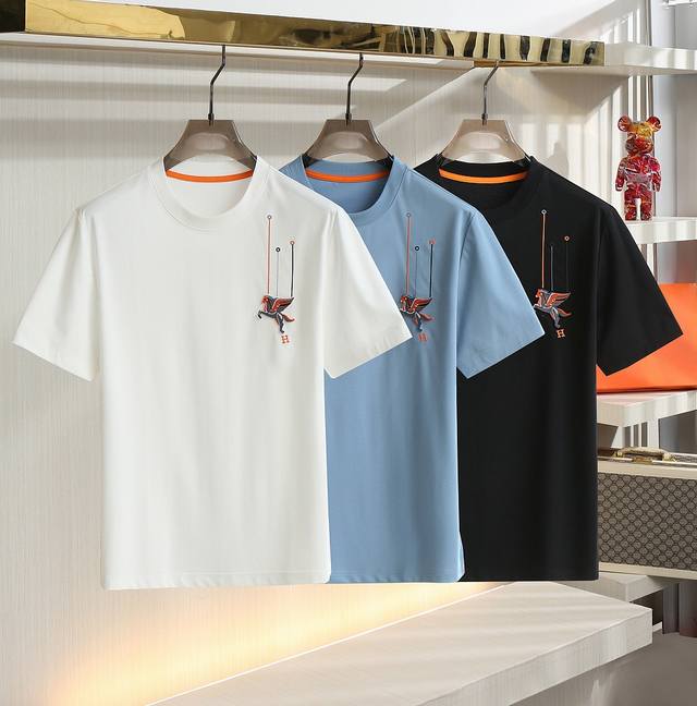 H's 2025 summer new men's short-sleeved fashionable round neck T-shirt. This sty