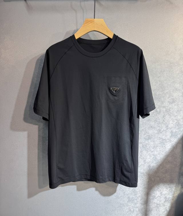 Prada 25Ss new spring/summer short-sleeved top, available in the highest edition