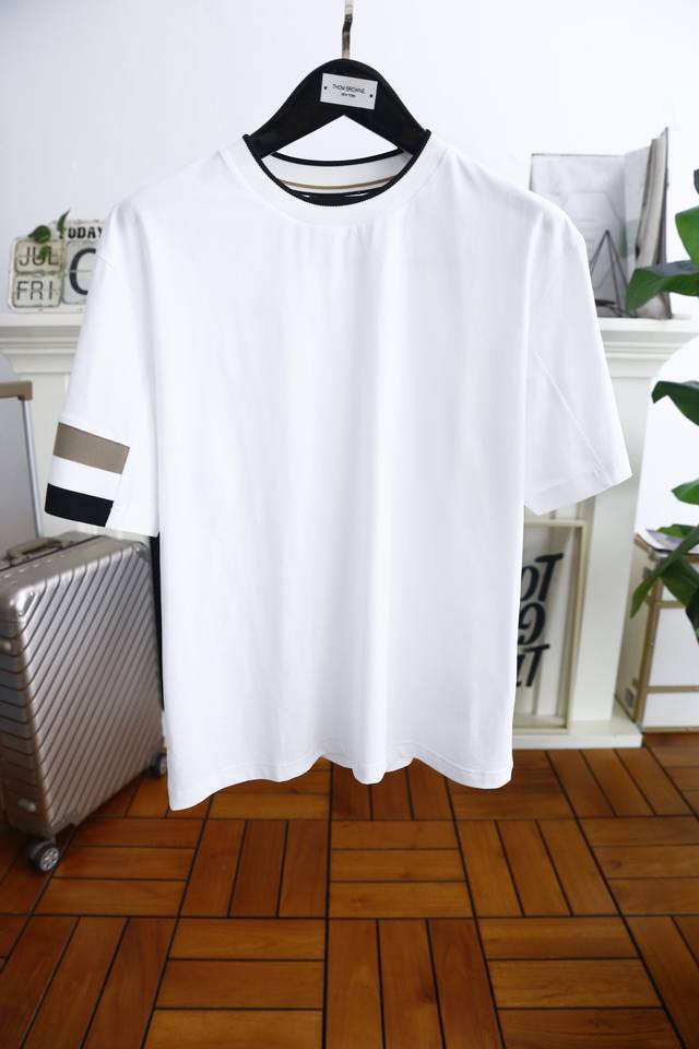 Jenny*Ze*Na. 2025 new summer men's short-sleeve sweatshirt with a stylish, class