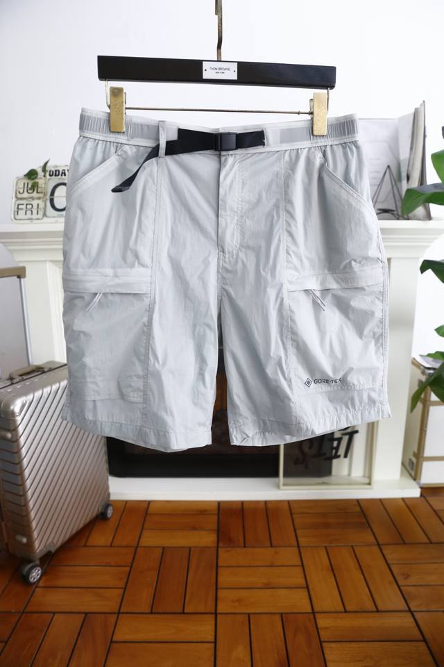 Moncler Mo*Cler. 2025 new summer men's casual shorts! The overall minimalist des