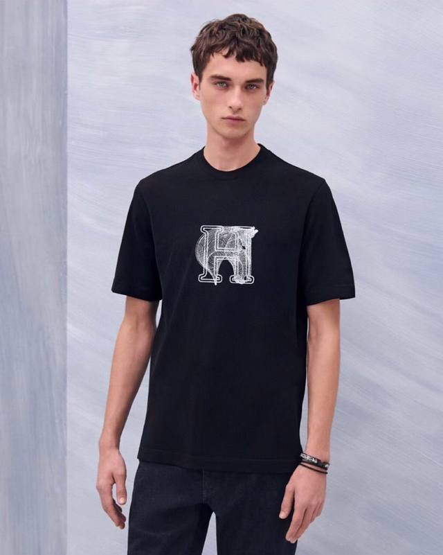 Hermes official website same short-sleeved round neck T-shirt, large embroidery