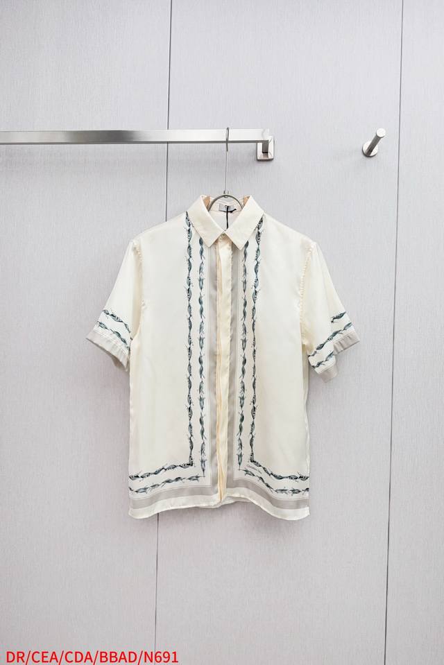 Top Pants N69 1Dr Dior 25Ss New short-sleeved shirt highlights the classic Cisti
