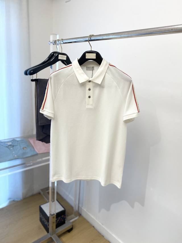 Dior, the latest short-sleeved T-shirt of 2025, handsome and fashionable, simple