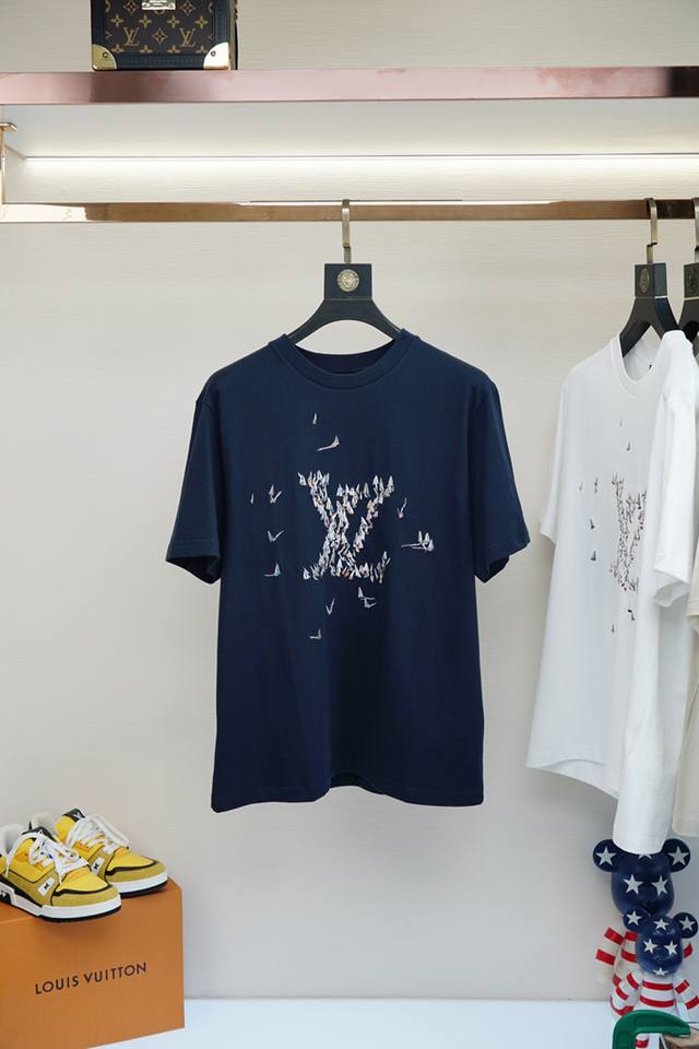 Lv-2025Ss series new product P men's short-sleeved fashionable classic round nec