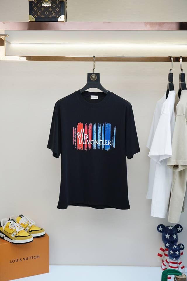 Moncler, 2025Ss series new product P men's short-sleeved stylish classic round n